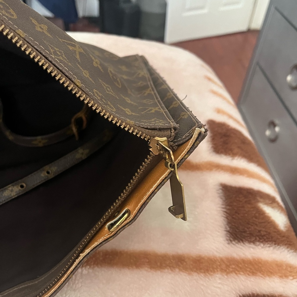 Louis Vuitton Monogram laptop bag - Picture 6 of 14